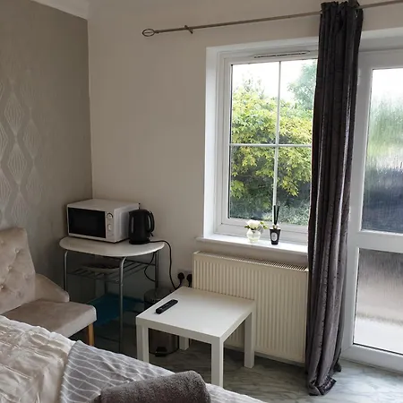 Room Stay - Marks Tey, Colchester, United Kingdom Exterior photo
