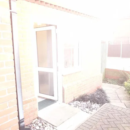 Room Stay - Marks Tey, Colchester, United Kingdom Exterior photo